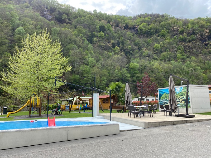 Kinderpool und Spielplatz auf dem Campingplatz Piccolo Paradiso