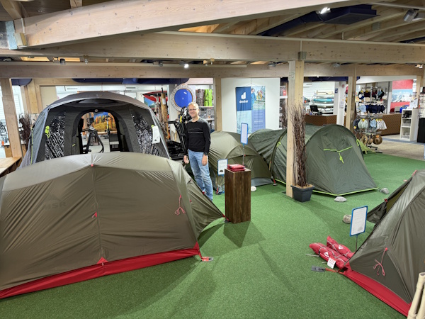 Zeltausstellung