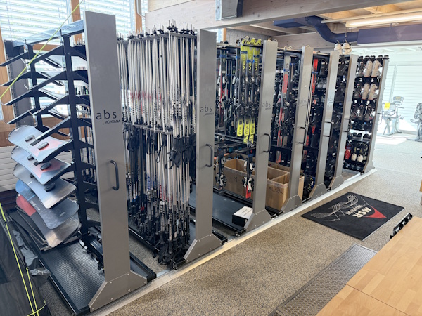 Skiverkauf und Vermietung