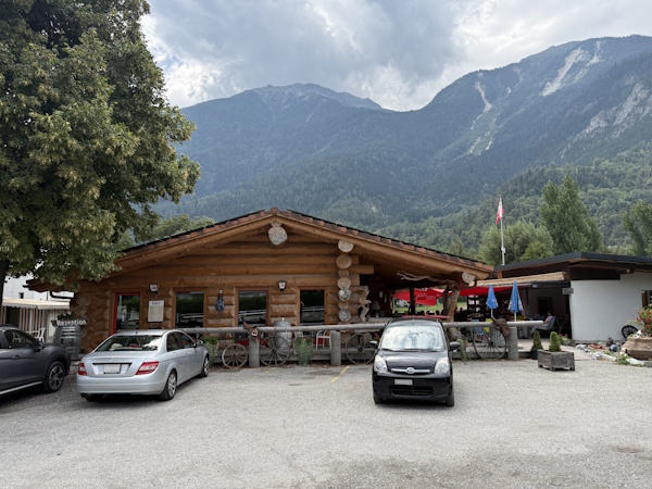 Hauptgebäude im Camping Torrent