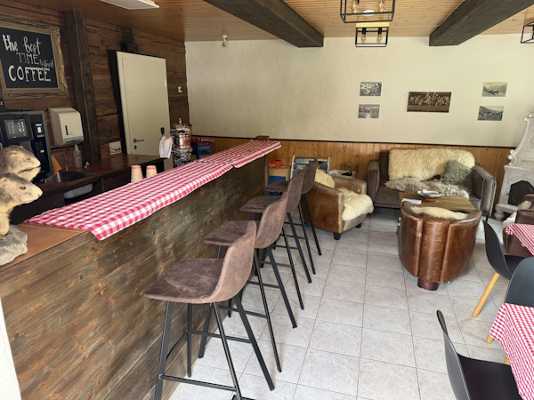 Aufenthaltsraum mit Kaffeebar